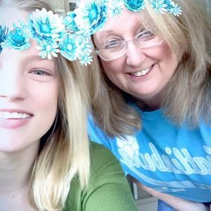 Meet your Posher, Hailey