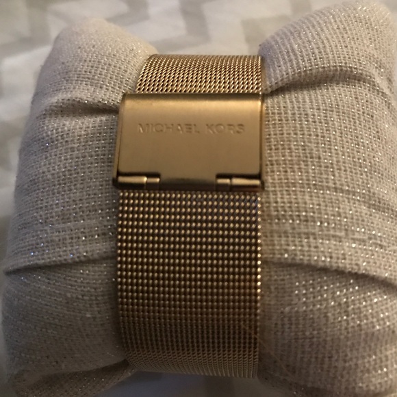 Michale Kors watch!! Worn once!!!!