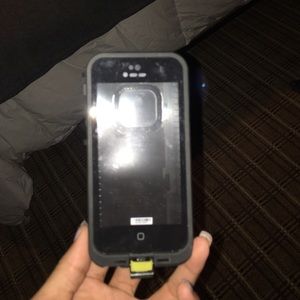 Iphone 5 life proof