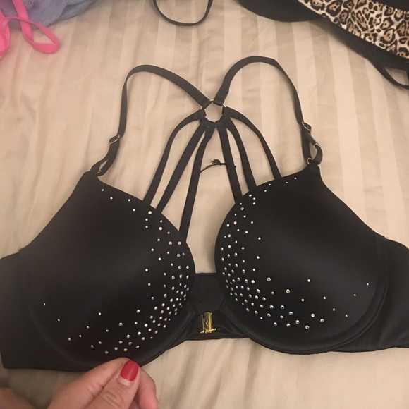 SOLD 😍 VS Rhinestone bra