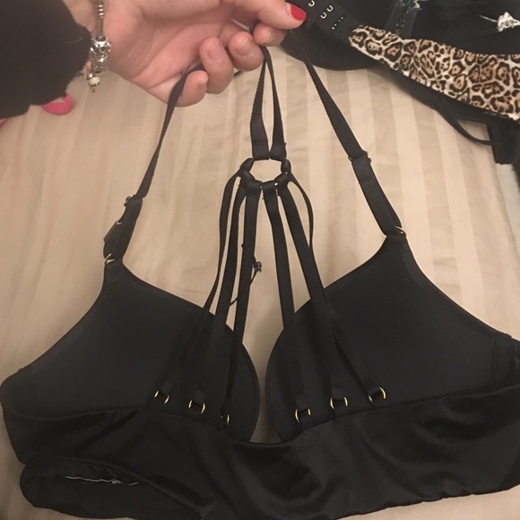 SOLD 😍 VS Rhinestone bra - Picture 3 of 3