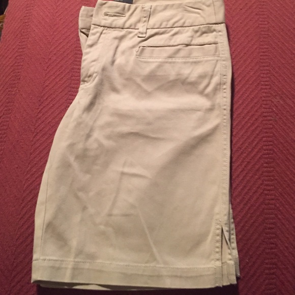 Banana Republic knee shorts - Picture 1 of 1