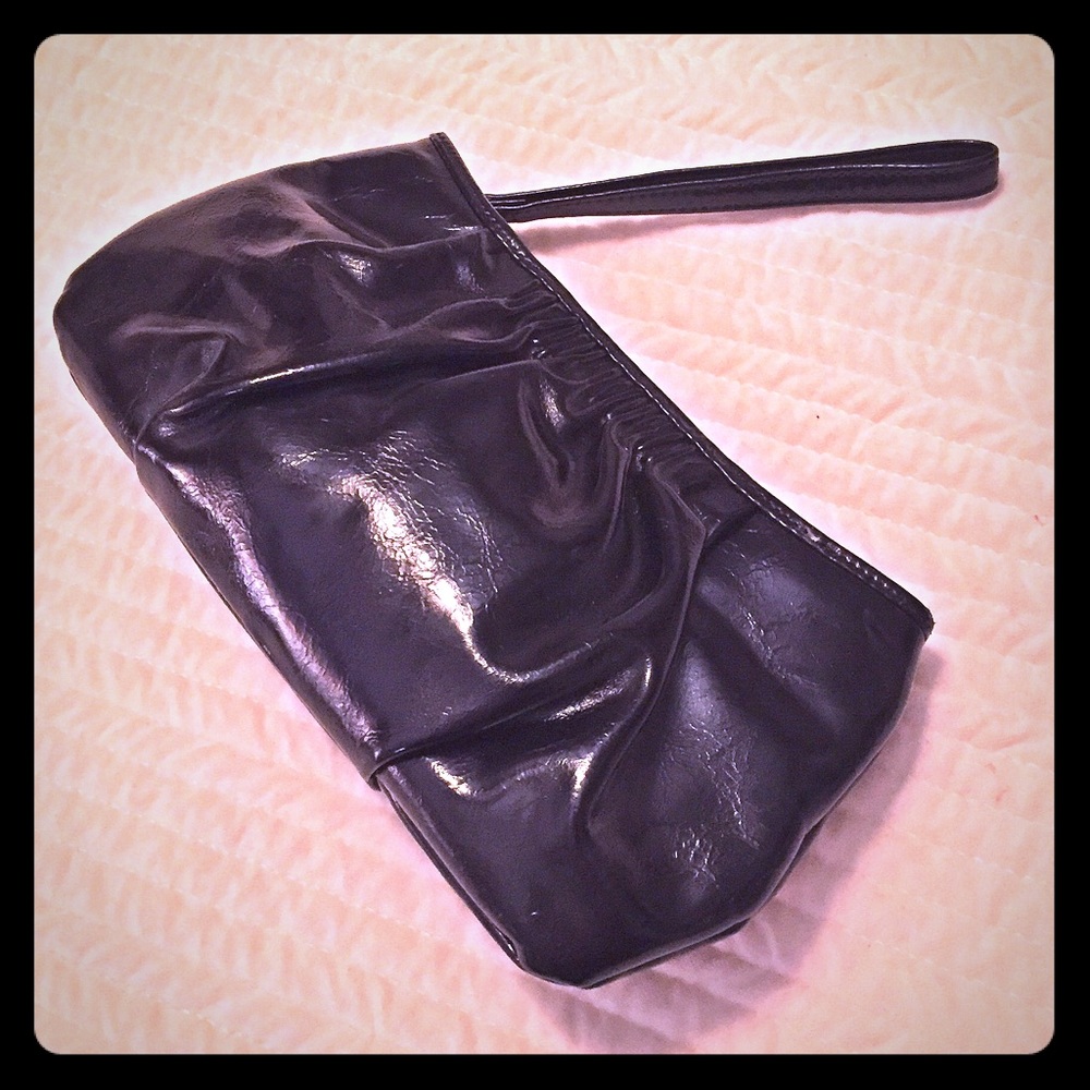 Express Black Patent Clutch