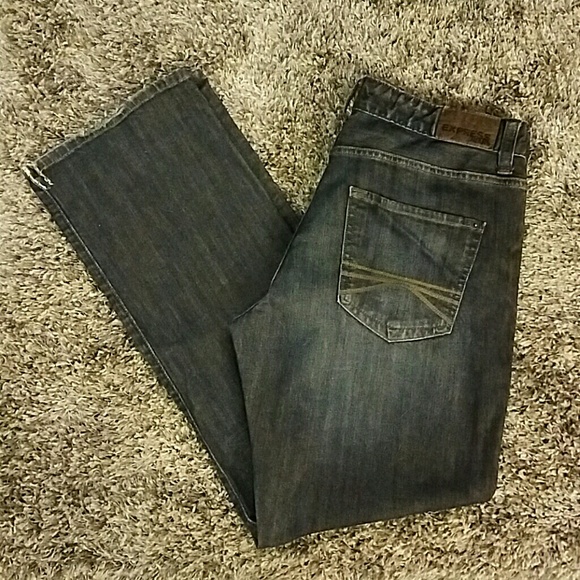 FIVE 💲FRIDAY!... Men's Express jeans!