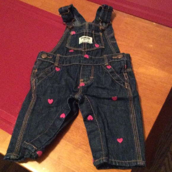 BABY GIRL Oshkosh Jumper Size 3MNTHS INFANT.