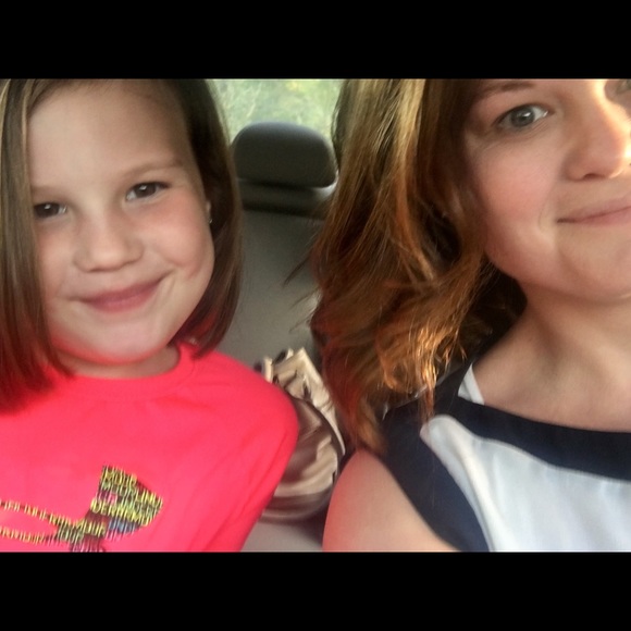 🎉A little about me 🛍🎉 - Picture 7 of 7