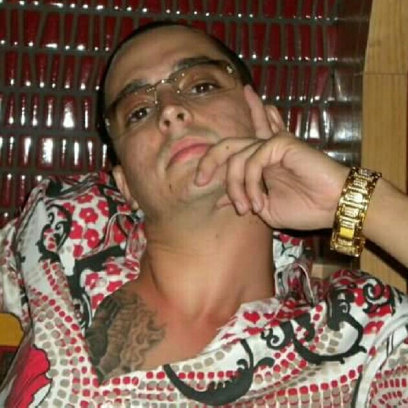 Meet your Posher, Christopher