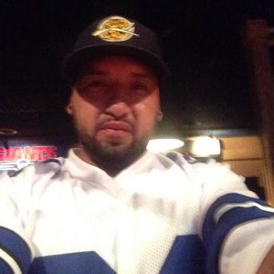 Meet your Posher, Carlos