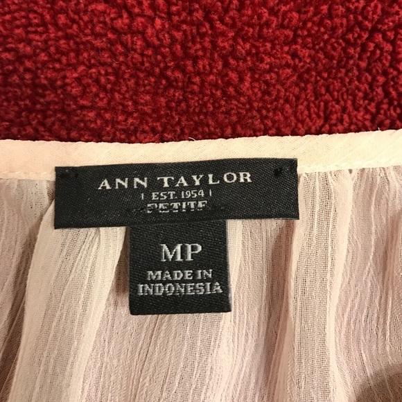 Ann Taylor cream colored blouse. - Picture 2 of 4