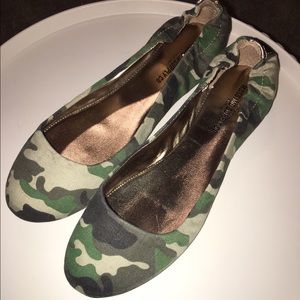 Camo flats