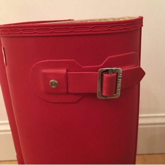 āRed Hunter Rainbootsā - Picture 6 of 7