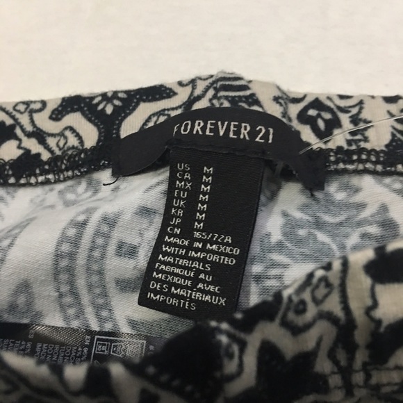 🆕 Pretty Patterned Forever 21 Leggings - Picture 3 of 3