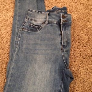 High waisted skinny jeans