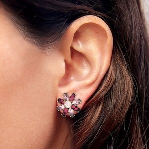 🆕 Crystal Flower Stud earrings