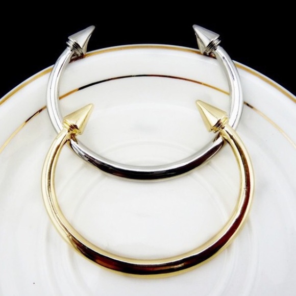 DON'T MISS IT ‼️ Trendy Cuff Bracelet - Picture 2 of 3