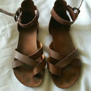 Comfortable strapy Sandals