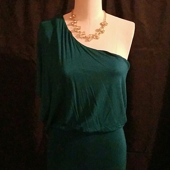 Hunter green one shoulder dress - Picture 2 of 2