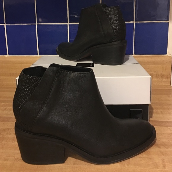 Dolce Vita Booties EUC - Picture 1 of 4