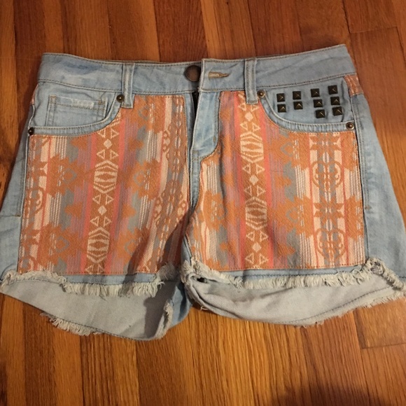 Patterned shorts
