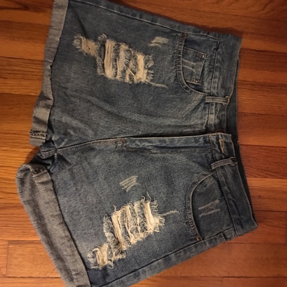 High wasted shorts