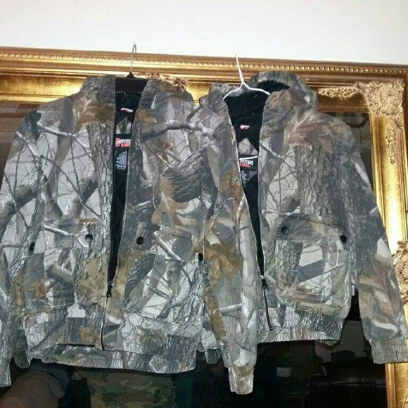 Outfitters ridge realtree hardwood camoflauge