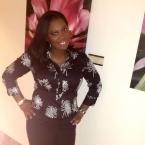 Meet your Posher, Lorenda