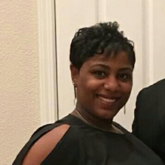 Meet your Posher, Devondia - Picture 2 of 2