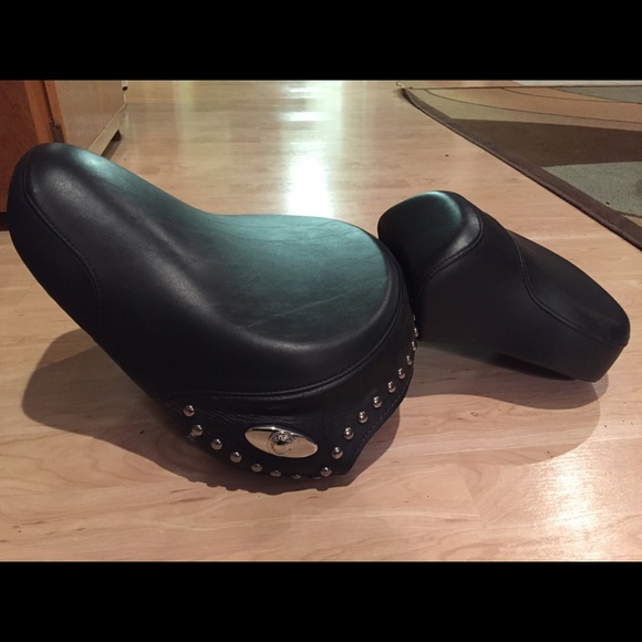 Harley Davidson dual seat