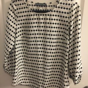 Black/white blouse
