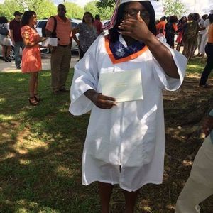 Meet your Posher, Qwonnia