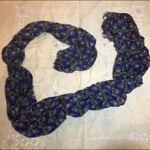Light weight wrap scarf
