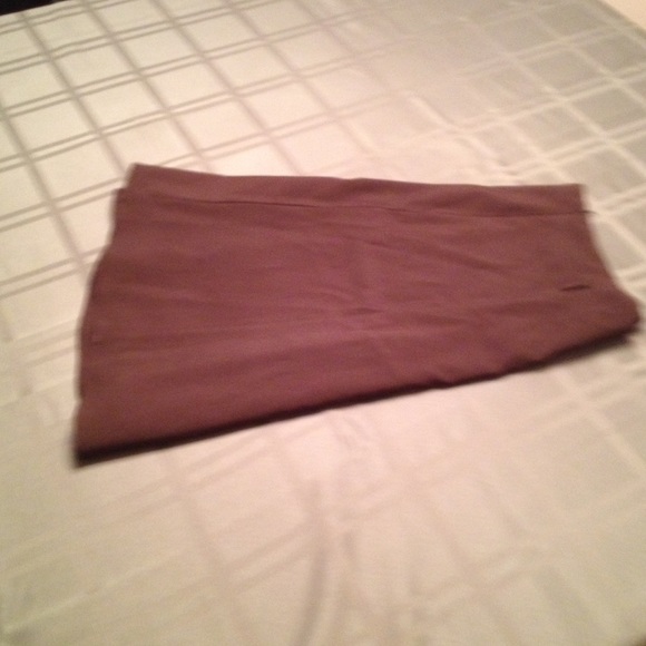 Skirt - Picture 2 of 3