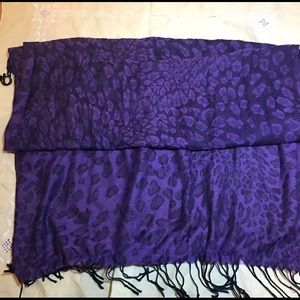 Purple cheetah print pashmina