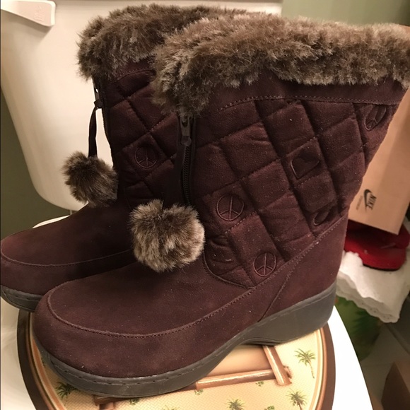Skechers Shoes - Sketchers Brown Boots