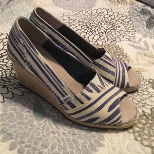 Toms wedges