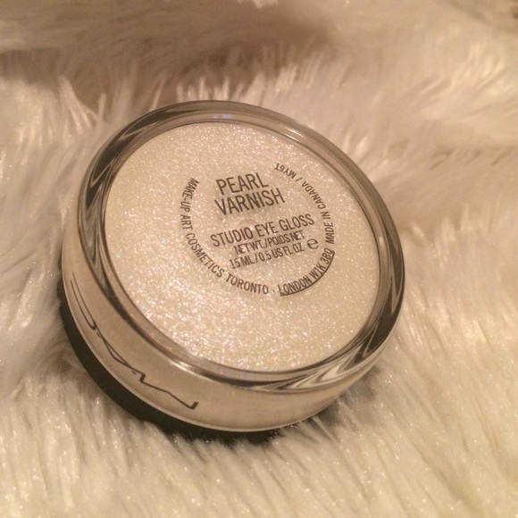 MAC Studio Eye Gloss