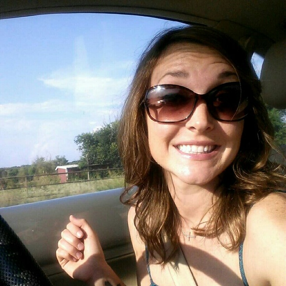 Meet your Posher, Chessi