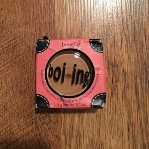 Benefit boiing concealer shade 03