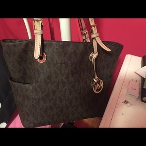 Michael Kors purse