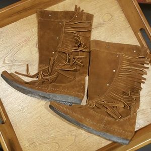 Minnetonka boot moccasins