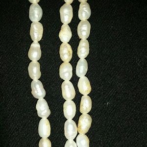 Jewelry - *Three-strand pearl necklace* Jewelry - *Three-strand pearl necklace*