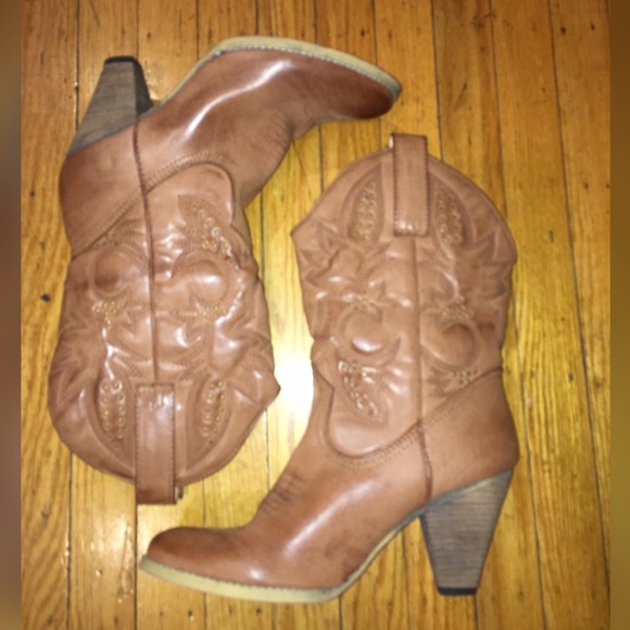 Tan Cowboy Boot