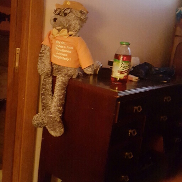 Meet your Posher, Lorra