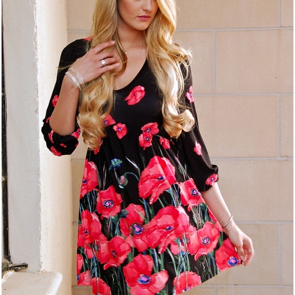 Gorgeous blooming floral dress - Picture 2 of 4