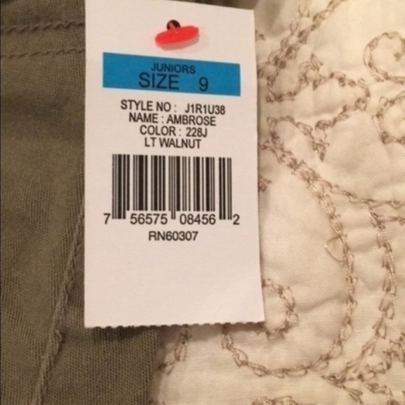 Unionbay Shorts - Picture 3 of 3