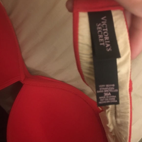 VS bra🎀🎀 - Picture 2 of 3