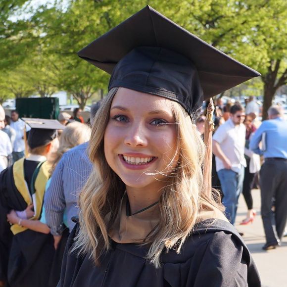 Meet your Posher, Ashleigh