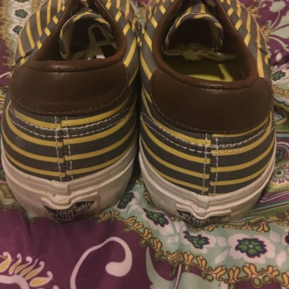 Vans - Picture 4 of 4