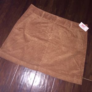✨NWT✨ Vineyard Vines Tan Corduroy Skirt