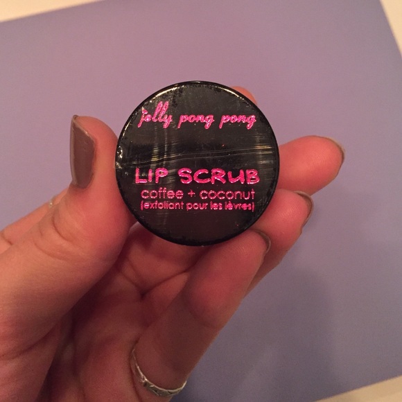 Lip scrub